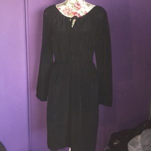 Black long sleeve black dress